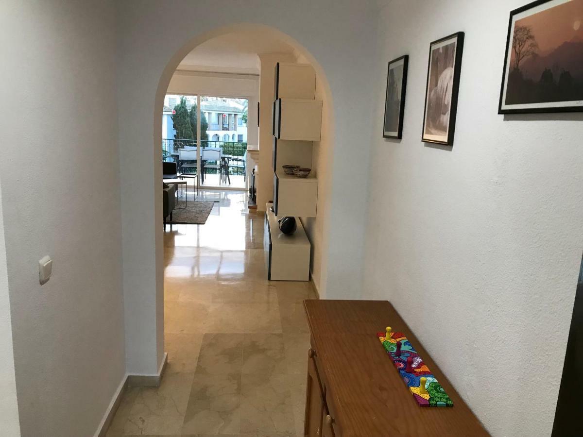 Marbella - Estepona Beach Frontline Apartment Extérieur photo