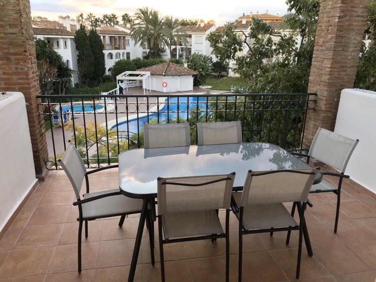 Marbella - Estepona Beach Frontline Apartment Extérieur photo