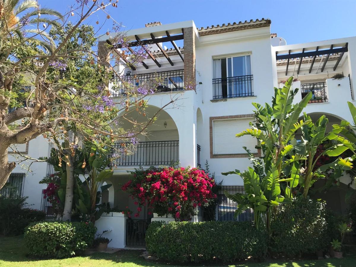 Marbella - Estepona Beach Frontline Apartment Extérieur photo