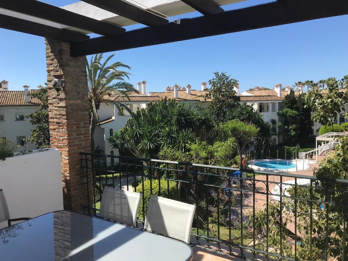 Marbella - Estepona Beach Frontline Apartment Extérieur photo